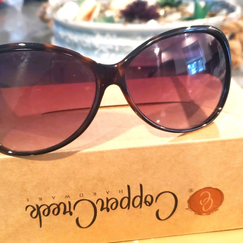 EUC Calvin Klein Tortise Shell Sunglasses